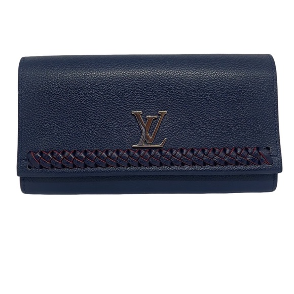 Louis Vuitton Handbags - Louis Vuitton Capucines Lockme Wallet